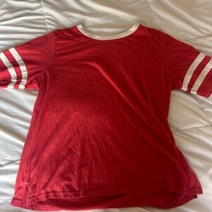 Maurice’s Red and white tee